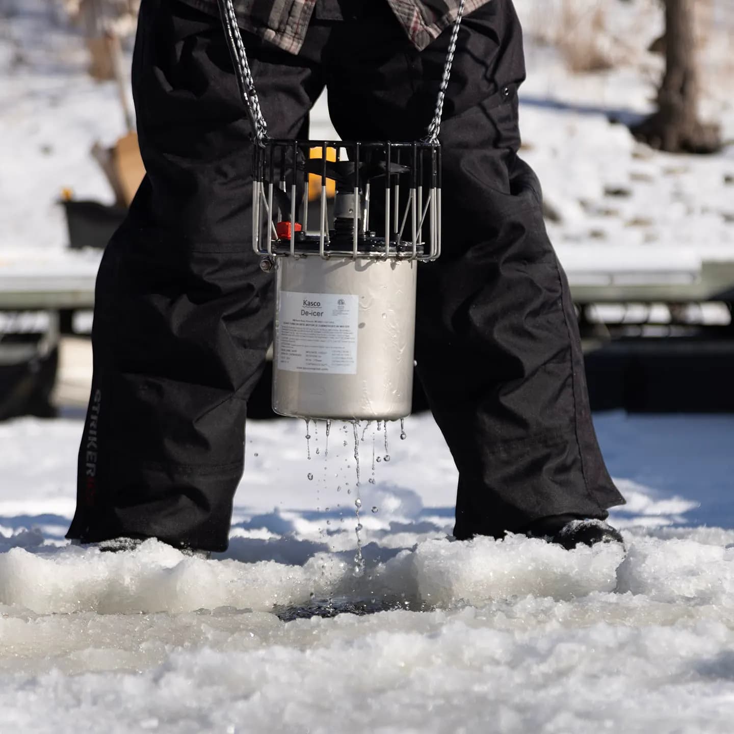 Kasco de-icer hung from a dock